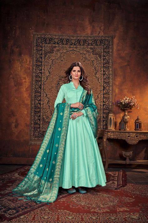 Plain Anarkali Suits, Long Anarkali Dress, Contrast Dupatta, Silk Anarkali Suits, Silk Anarkali, Gown Suit, Party Wear Gown, Salwar Kamiz, Designer Anarkali