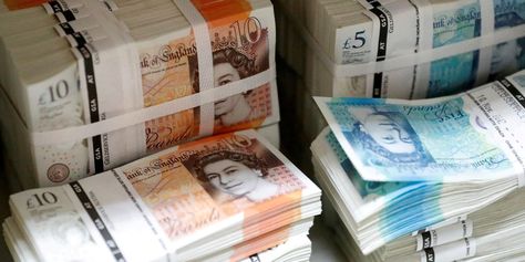 British Pound Falls to Lowest Level Since 1985 as U.K. Economic Pain Mounts https://www.wsj.com/articles/british-pound-falls-to-lowest-level-since-1985-as-u-k-economic-pain-mounts-11662327439?mod=rss_markets_main #https://goo.gl/maps/A1ppvNjwwbB2 #www.4quotesnow.com British Pound, Pound Sterling, Bank Of England, Fake Money, Money Market, Central Bank, Cost Of Living, Exeter, Us Dollars