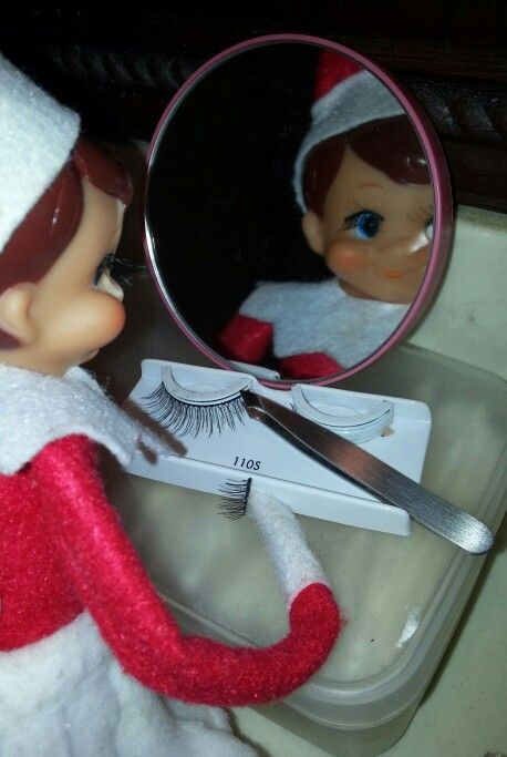 Elf on the shelf making herself beautiful, putting on eyelashes Elf On The Shelf Makeup Ideas, Elf On The Shelf Makeup, Elf Ideas Easy, Elf On Shelf, Elf Activities, Elf Fun, Elf Ideas, Shelf Ideas, On The Shelf