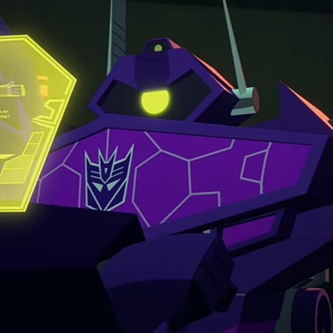 Transformers Shockwave, Shockwave Transformers, Transformers Cyberverse, Random Pfp, Transformers 3, Shock Wave, Transformers Prime, Christmas Hat, Sound Waves