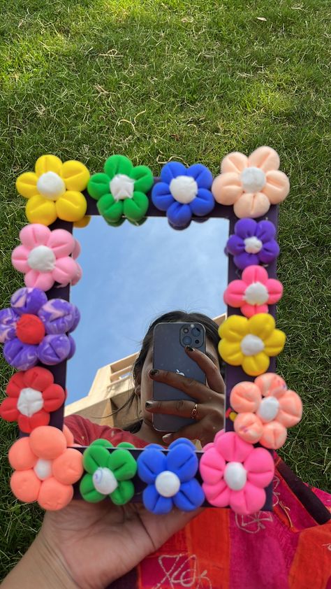 Small Mirror Decorating Ideas Diy, Soft Clay Crafts, Air Dry Foam Clay Ideas, Soft Clay Ideas, Super Clay Ideas, Soft Clay Art, Super Clay Art, Clay Flower Mirror, Art Drawings Painting