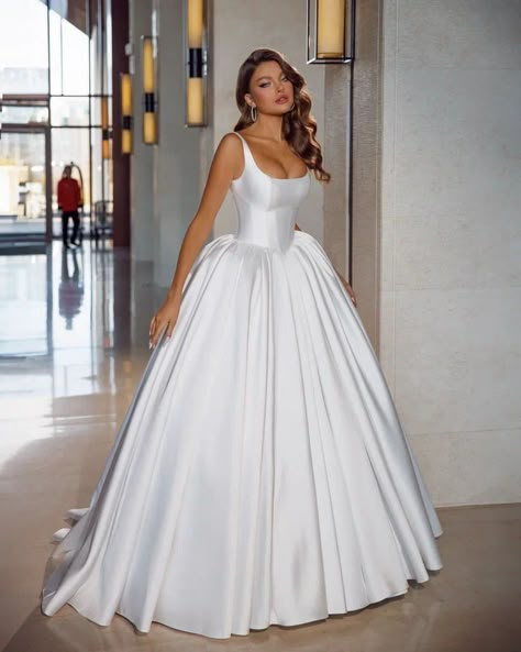 Classy Wedding Dress Ballgown, Modern Princess Wedding Dresses, Princess Satin Wedding Dresses, Princess Waist Wedding Dress, Silk Wedding Dress Ballgown, Bride Dress Classic, Satin Ballgown Wedding Dress, Strapless Ballgown Wedding Dress, Wedding Dress Ballgown