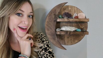 I have a really awesome DIY that I couldn’t wait to share with you! I’ve been collecting crystals for years and my collection is getting out of hand. Unable to find anything that I loved online (within the price range I was willing to pay), I created this DIY crystal moon shelf with just a few supplies. This DIY wooden moon shelf is probably one of my favorite DIY projects I’ve done in a long time. This shelf was really easy to make and it was inexpensive. You guys know I’m all about… Diy Crystal Shelf, Crystal Shelf Display, Diy Bookshelf Kids, Diy Plate Rack, Moon Shelf, Diy Moon, Wooden Moon, Crystal Shelf, Painted Candlesticks