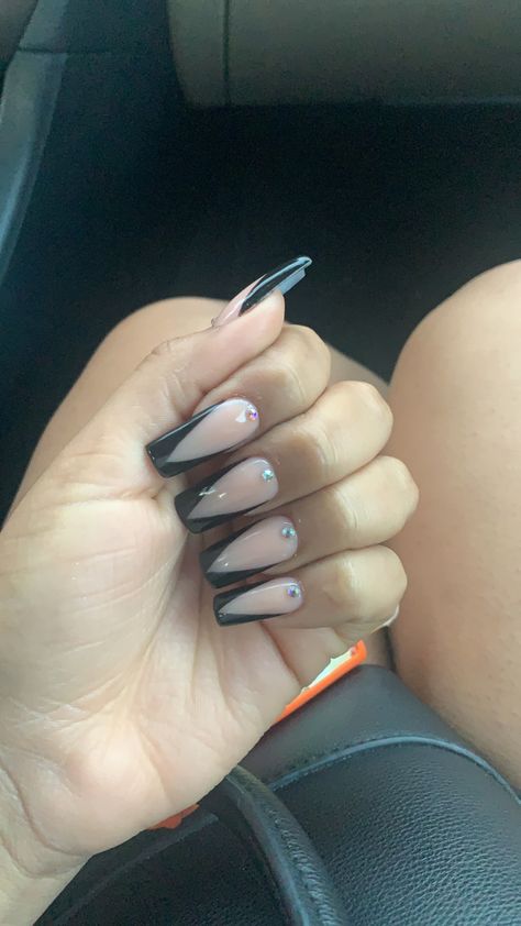 Black V french acrylic nails V French Nails, Nails Girly, Girly Acrylic, Nails Gel Nails, Nail Trend, Girly Acrylic Nails, French Acrylic Nails, Nails Gel, Winter Sweater