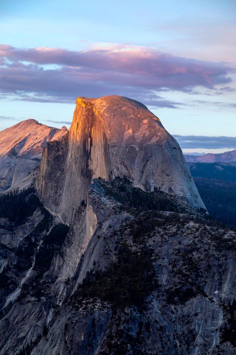 National Park Wallpaper, Yosemite National Park Photography, Park Wallpaper, Half Dome Yosemite, Nature Quotes Adventure, Wallpaper Laptop, Us National Parks, Landscape Pictures, United States Travel