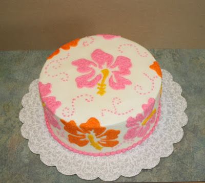 Party Cakes: Hibiscus Birthday Cake Hibiscus Flower Cake, Hawaiian Birthday Cakes, Hibiscus Cake, Planing Ideas, Brown Sugar Buttercream, Summer Birthday Cake, Hawaii Cake, Beach Birthday Cake, Flower Birthday Cake