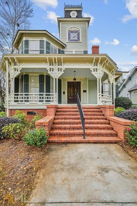 Backyard Carport, Small Victorian Homes, Victorian Houses For Sale, Old Victorian Mansions, Updated Victorian, Downtown Living, Macon Georgia, Craftsman Cottage, Georgia Homes