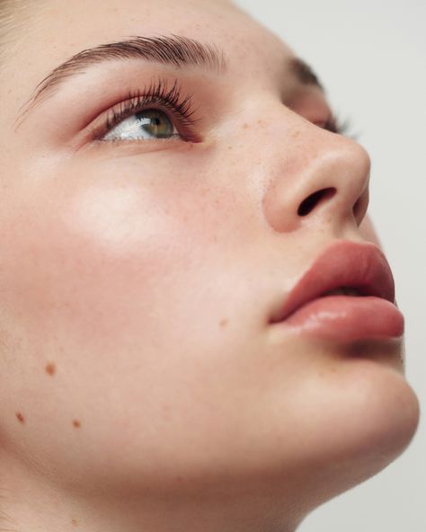 Macro beauty photograph of model with freckles Woman Face Close Up, Macro Beauty Photography, Model Close Up, Skin Close Up, Closed Comedones, Close Up Face, Skin Blackheads, Macro Photographers, Close Up Faces