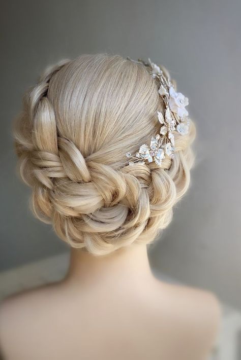 Braided Updo Wedding Hairstyles, Wedding Halo Braid, Bridal Braid Updo With Veil, Bridal Hairstyle Braid, Wedding Hairstyles Braid Updo, Halo Braid Wedding Hair, Low Updo Wedding Hair Braid, Braided Bridal Hairstyles Medium Length, Bridal Hair Accessories Updo