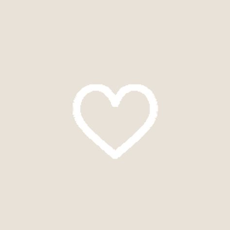 Cute Cream Wallpaper Aesthetic, Beige Heart Icon, White Heart Icon, Aesthic App Icons, Vanilla Wallpaper Aesthetic, Iphone Organisation, Cream Icons, Heart App Icon, Beige Heart