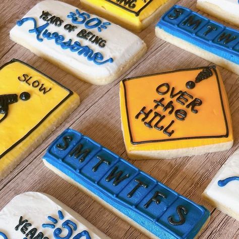 Over The Hill Cookies For Men, 50th Birthday Cookies For Men Funny, Over The Hill Cookies Decorated, 50th Birthday Cookie Ideas, 50th Birthday Decorated Cookies, Funny Birthday Cookies, Senior Cookies, 50th Birthday Cookies For Men, Over The Hill Cookies