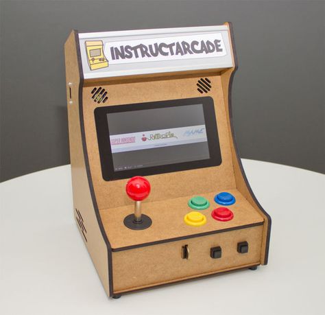 A handmade bar-top mini arcade with controls for one player. Controlled with a Raspberry Pi! Pi Arcade, Mini Arcade Machine, Diy Arcade Cabinet, Arcade Buttons, Arcade Joystick, Retro Arcade Games, Arcade Game Machines, Mini Arcade, Diy Tech