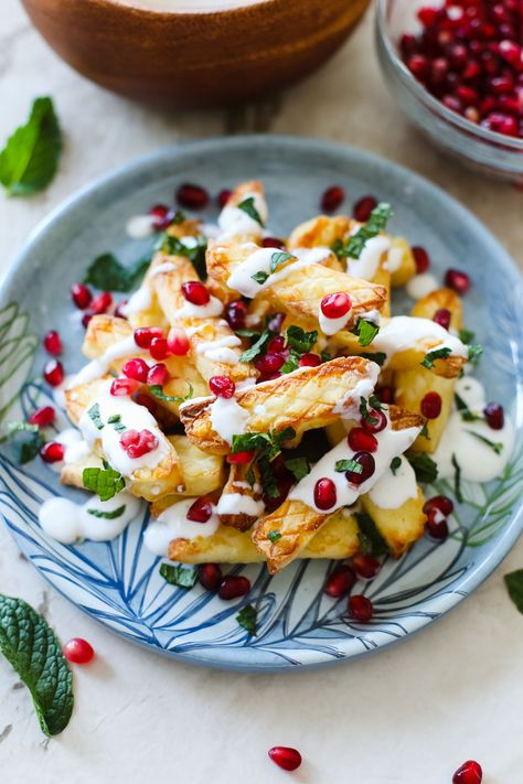 Halloumi Fries Recipe - Lake Shore Lady #lakeshorelady #fries #halloumifries #recipeinspiration #dinner #lunch Pomegranate Appetizers, Boudain Recipes, Ebelskiver Recipe, Haloumi Recipes, Halloumi Fries, Making Sweet Potato Fries, Potato Breakfast Recipes, Fried Halloumi, Fries Recipe