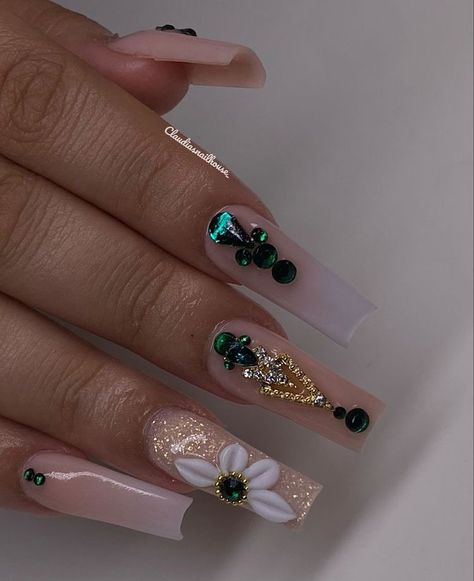 Emerald Green Acrylic Nails With Rhinestones, Emerald Green Medium Nails, Emerald Green Nails Acrylic French Tips, Emerald Green Nails With Pearls, Green Quinceanera Nails Short, Green Nails Jewels, Green And Gold Rhinestone Nails, Emerald Green Nails For Quinceanera, Green Gem Nails Acrylic