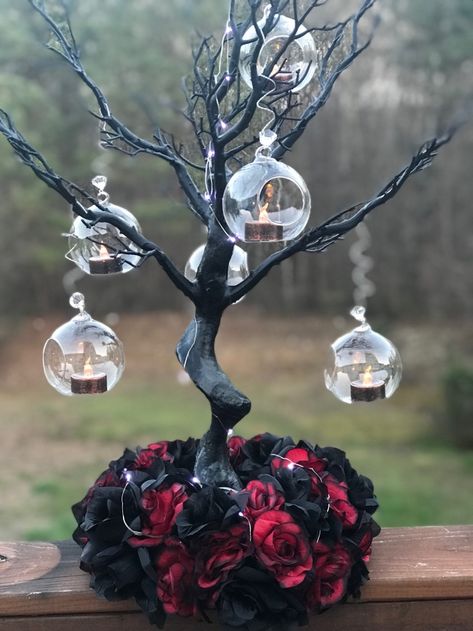 Dark Wedding Theme, Manzanita Tree, Halloween Themed Wedding, Goth Wedding, Dark Wedding, Head Table, Gothic Wedding, Halloween Cookies, Halloween Wedding