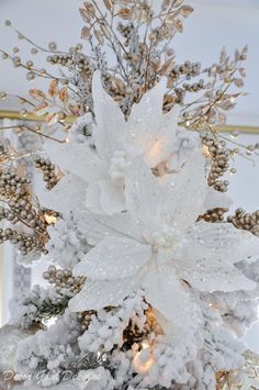 Multiple Christmas Trees, Glam Christmas Tree, White Christmas Tree Decorations, Christmas Tree Decorating, Christmas Topper, Glam Christmas, Elegant Christmas Trees, Tree Tree, Tree Decorating