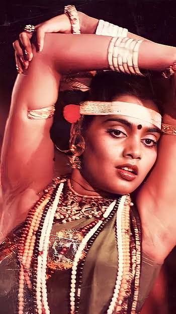 Silk Smitha, Photography Inspiration Portrait, Actor Picture, Lisa Blackpink Wallpaper, South Actress, Actress Pics, Indian Actress Hot Pics, India Beauty, Desi Beauty