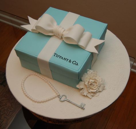 Tiffany Box Birthday Cake from www.facebook.com/CakeLoveEtc Tiffany Box Cake, Tiffany Co Cake, Tiffany’s Party, Tiffany Birthday Cake, Tiffany And Co Cake, Tiffany And Co Birthday, Tiffany Blue Birthday Party, Tiffany Blue Cakes, Tiffany Cake