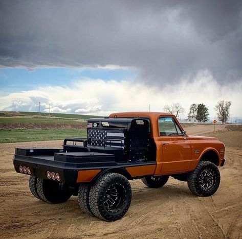 Custom Truck Flatbeds, Welding Idea, Flatbed Truck Beds, Rural Willys, Welding Trucks, Welding Beds, Welding Rig, Welding Rigs, Custom Truck Beds