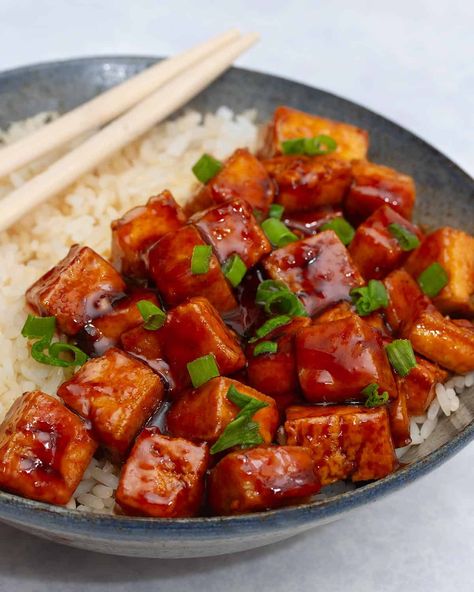 Teriyaki Tofu - The Daily Dish Teriyaki Tofu, Crispy Tofu, Bean Curd, Basmati Rice, Rice Vinegar, Yummy Dinners, Glaze, Sauce