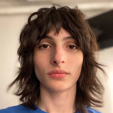 WTFF, THIS MULLET IS GORGEOUS !! 🤘🤘 OMGG LOOK AT HIS BEAUTIFUL FACE 😍❤ @finnwolfhardofficial ° ° ° ° ° #finnworldwolfhard #finnwolfhard… Shaggy Short Hair, Finn Stranger Things, Shaggy Hair, Finn The Human, Finn Wolfhard, Shag Haircut, New Haircuts, Future Boyfriend, Haircuts For Men