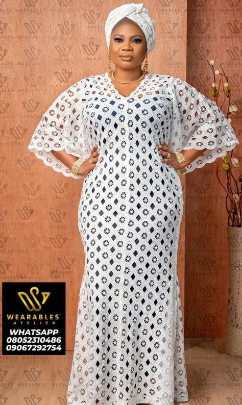 Lace Caftan Styles, Lace Boubou Styles For Women, Fall Fashion Illustration, Halloween Costumes Fashion, Asoebi Lace, Outfits For Christmas, Asoebi Style, Long Dres, Lace Dress Classy