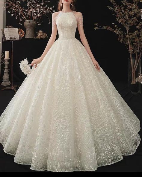 Wedding Dresses Ideas, Wedding Dress Bustle, Western Wedding Dresses, Classy Wedding Dress, Pretty Wedding Dresses, Mother Wedding Dress, Dream Wedding Ideas Dresses, Fairytale Dress, Wedding Dress Couture