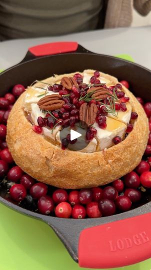 1.1M views · 9.1K reactions | grandma taught me this holiday appetizer | grandma taught me this holiday appetizer easy and delicious bread and cheese bowl with honey, cranberries, pomegranites and pecans. a holiday favorite... | By Jacky’s Kitchen | Facebook Brie Cranberry Appetizer, Cranberry Appetizer, Appetizer Easy, Cheese Bowl, Best Holiday Appetizers, Unique Appetizers, Cranberry Brie, Holiday Appetizers Easy, Holiday Appetizer