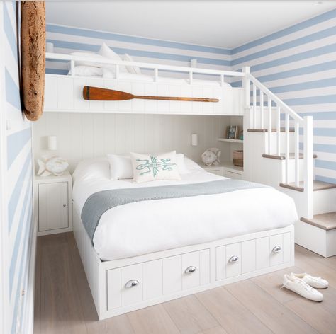 Low Ceiling Loft, Loft Bedroom Kids, Tiny House Bed, Loft Bed Ideas, Low Ceiling Bedroom, Ceiling Bed, Loft Beds For Small Rooms, Organic Modern Bedroom, A Loft Bed