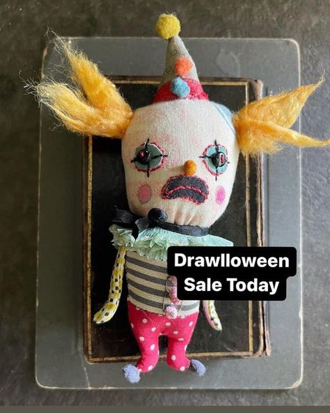 Julie Collings on Instagram: "Available Today 🤡 Drawlloween Sale at 11:00am MST. In todays Sale will be Emmett the Clown, Alfie with his kitty Whiskers and the Mushroom Garland!! Follow the link in profile and click on the ‘Drawlloween’ collection. See you soon and Happy Friday Spooky Friends 🦇🦇 it’s bat day tomorrow 🦇#drawlloweensale #drawlloween #mabsdrawloweenclub #mabsdrawlloweenclub2022 #dollmaker #dollsale #dollmakers #shopupdate #halloweendolls #clowndoll #werewolfdoll #mushroomgarlan Clown Doll Sewing Pattern Free, Clown Doll Sewing Pattern, Halloween Doll Sewing Patterns, Sewing Monsters, Mushroom Garland, Creepy Felt Dolls, Sewing Monster Dolls, Crochet Garland, The Clown