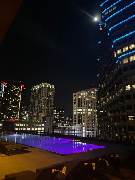 Dallas At Night Aesthetic, Downtown La Aesthetic Night, Downtown La At Night, Austin At Night, Austin Downtown Night, Austin Texas Night, Austin Downtown, Downtown Austin, Cool Instagram Pictures