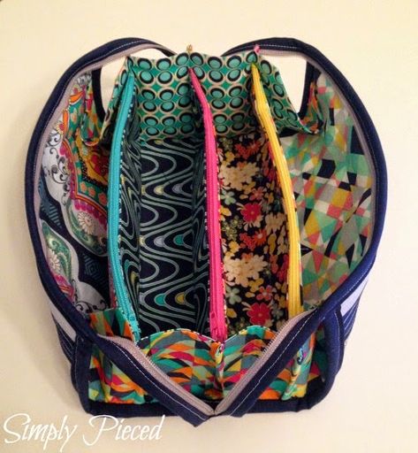 Simply Pieced: Bags for Quiltcon Part 1 By Annie Bags, Sew Together Bag, Zippered Pouches, Bags Patterns, School Pencil Case, Quilted Bags, Bag Inspiration, Leather Bag Pattern, Small Sewing