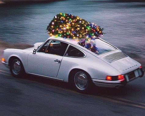 Merry Christmas to all my followers from all faiths. A lot to be thankful for this year but I mostly thank you for your love and support! Driving Home For Christmas, Porsche 912, Porsche Club, Vintage Porsche, Kid Friendly Travel Destinations, Christmas Car, Kid Friendly Trips, Porsche Carrera, Trunk Or Treat