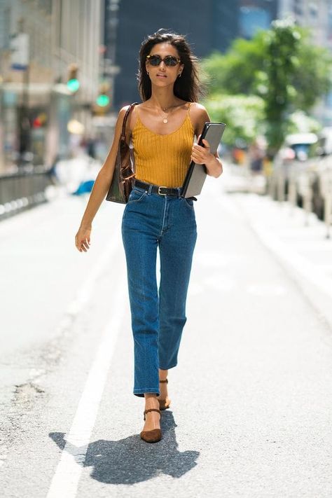 See the best model-off-duty street style looks from the 2018 Victoria’s Secret castings Melodie Vaxelaire, Casting Outfit, Italy Street Fashion, Librarian Style, European Fashion Summer, Models Off Duty Style, Men's Streetwear, 90s Model, Street Style Blog