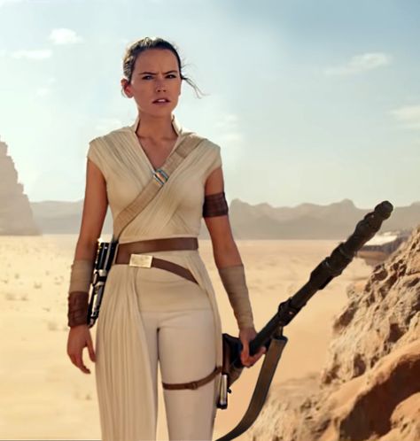 Star Wars Rise Of Skywalker, Star Wars Outfit, Daisy Ridley Star Wars, Disfraz Star Wars, Yoda Costume, Star Wars Halloween Costumes, Rey Cosplay, Rey Skywalker, Star Wars Food