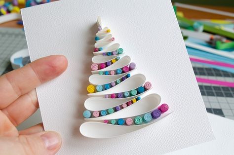 Christmas tree / Quilling art / Paper craft / Gift / Home - Etsy Brasil Quilling Ideas Christmas, Christmas Quilling Ideas, Diy Quilling Christmas, Quilling Ornaments, Card Quilling, Christmas Quilling, Arte Quilling, Paper Quilling For Beginners, Quilling Work