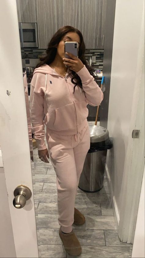 Sweat Suits Outfits, Mode Instagram, Latina Fashion Outfits, Mode Zara, Cute Lazy Outfits, Lazy Outfits, Mode Ootd, Cute Comfy Outfits