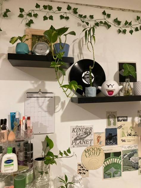 Sage And Black Room Aesthetic, Green And Black Room Aesthetic, Botanical Room Decor, Black Room Aesthetic, Bedroom Vibes, Room Vibes, Uni Room, Bedroom Stuff, Desk Inspo