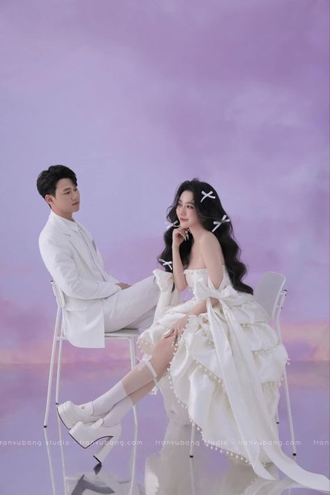 #CoupleOutfits #CoupleOutfitsMatchingClassy#CoupleOutfitsKorean#CoupleOutfitsFallPictures #CoupleOutfitsForEngagement #CoupleOutfitsForWeddingGuest Cute Asian Couple Photos, Korean Pre Wedding Photoshoot, Formal Couple Outfits, Couple Outfits Korean, Korea Prewedding Photoshoot, Fancy Updo, Fluffy Wedding Dress, Prewedding Ideas, Foto Prewedding