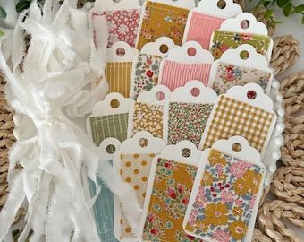 AlioopBoutiqueShop - Etsy Handmade Tags Ideas, Ridgecrest California, Flea Market Crafts, Homemade Gift Tags, Baby Gift Tags, Cute Tags, Torn Fabric, Sewing Cards, Gift Tags Diy