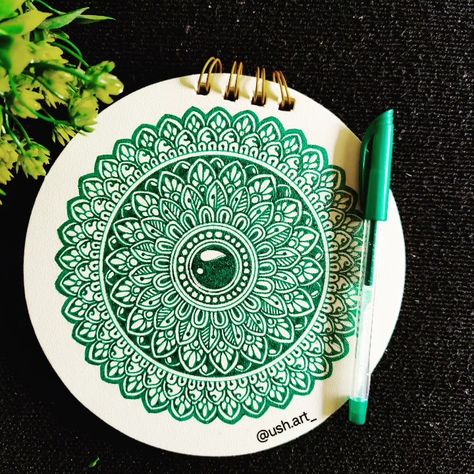 Easy mandala. Green mandala. Easy pattern mandala. Beginner mandala. Small Circle Mandala Art, Mandala Art Circle Design, Circle Mandala Drawing, Mandala Art Design Colour, Mandela Art Easy, Circle Mandala Design, Mandala Beginner, Circle Mandala Art, Green Mandala Art