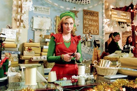 Elf Zooey Deschanel, Elf The Movie Aesthetic, Elf Aesthetic Movie, Zoey Deschanel Elf, Elf Movie Costume, Christmas Elf Aesthetic, Elf Movie Aesthetic, Holiday Movie Aesthetic, Zooey Deschanel Elf