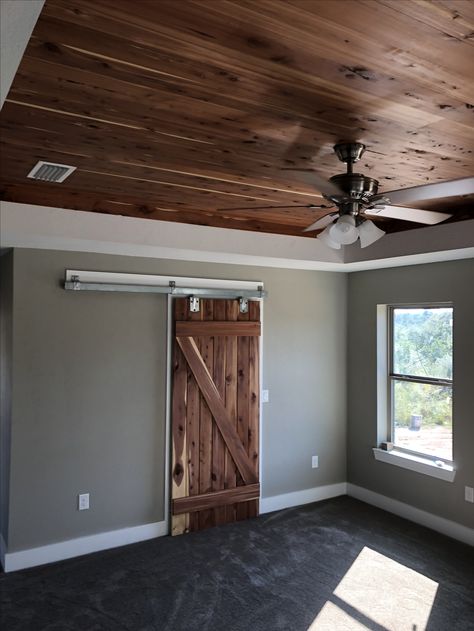 Wood Panel Ceiling Basement, Wood Ceiling Wall Color Ideas, Wood Ceiling Paint Colors, Rustic Basement Ceiling, Small Room Ceiling Design, Barndominium Ceilings, Wood Ceiling Bedroom, Dark Wood Ceiling, Rustic Master