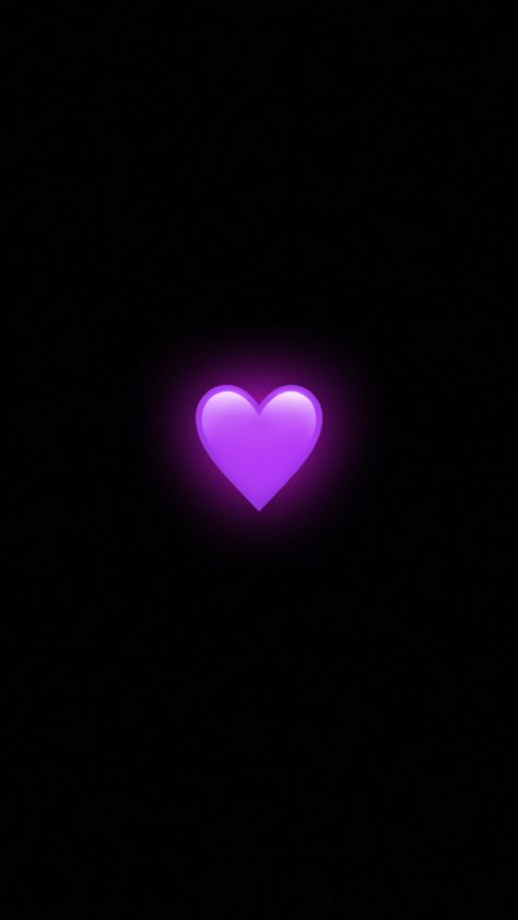 Purple Heart With Black Background, Purple Heart Emoji, Emoji Wallpaper Iphone, Manchester United Wallpaper, Black Paper Drawing, Dj Images, Heart Emoji, Disney Couples, Emoji Wallpaper