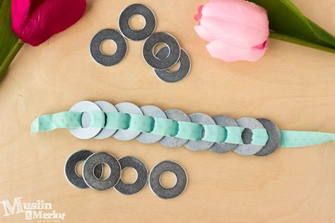 Washer Jewelry Diy How To Make, Washer Bracelet Diy, Diy Jewelry Hacks, Washer Crafts, Washer Bracelet, Special Earrings, Washer Jewelry, Jewelry Hacks, Homemade Bracelets