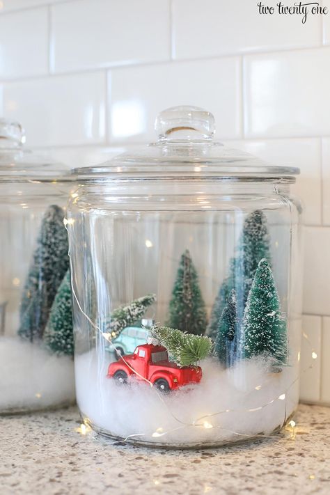 Large Jar Christmas Decorating Ideas, Christmas Diy Glass Jars, Snow Scene In Glass Jar, Christmas Scene In Glass Jars, Glass Containers Decoration Christmas, Glass Jar Decorating Ideas Christmas, Christmas Decor In Glass Containers, Christmas Scene In A Jar, Christmas Glass Jars Decorations