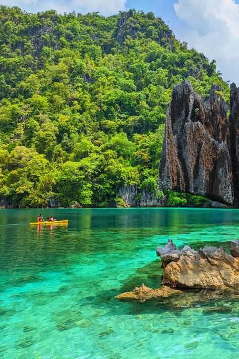 Known around the world for its stunning beauty, Twin Lagoon in Coron, Palawan, Philippines, didn't dissapoint us on our visit. It was truly amazing. Coron Palawan Twin Lagoon, Twin Lagoon Philippines, Philippine Coron, Philippine Vacation, Twin Lagoon, Port Barton, Coron Philippines, Puerto Princesa Palawan, Coron Palawan Philippines