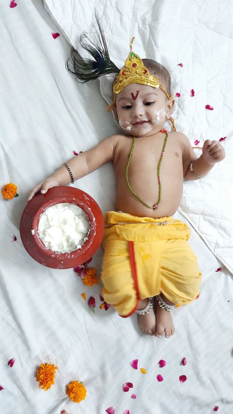 6th month Baby boy 3 Month Baby Krishna Photoshoot, Baby Kanha Photo Shoot, Krishna Janmashtami Baby Photo Shoot, Gokulashtami Baby Photoshoot, Janmashtami Photoshoot For Baby Boy, Kanha Baby Photoshoot, Janmastmi Baby Photoshoot, Krishnastami Baby Photoshoot, Yashoda And Krishna Baby Photoshoot