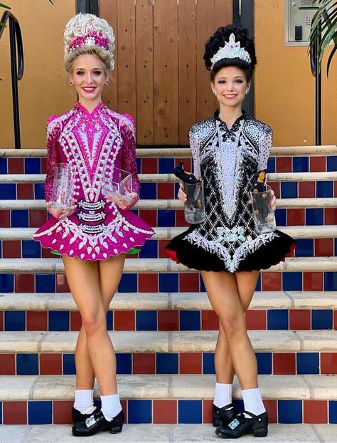 Traditional Irish Dance Dress, Irish Dance Dress Designs, Dance Vibes, Irish Dance Costume, Irish Dance Solo Dress, Irish Dress, Irish Step Dancing, Steps Dresses, Carnival Girl