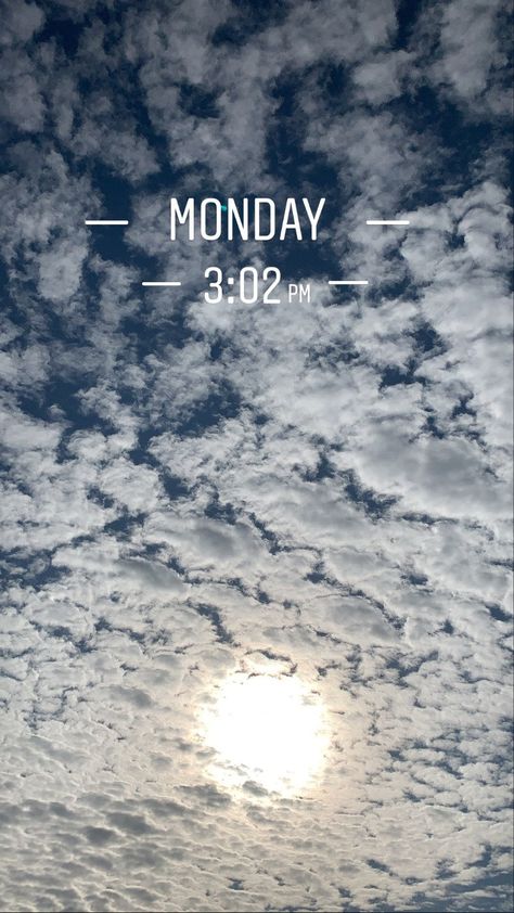 Monday Snapchat Stories, Night Clouds, Beautiful Clouds, Snapchat Streak, Cute Fall Wallpaper, Creative Instagram Stories, Decoration Idea, Instagram Creative, Snapchat Stories